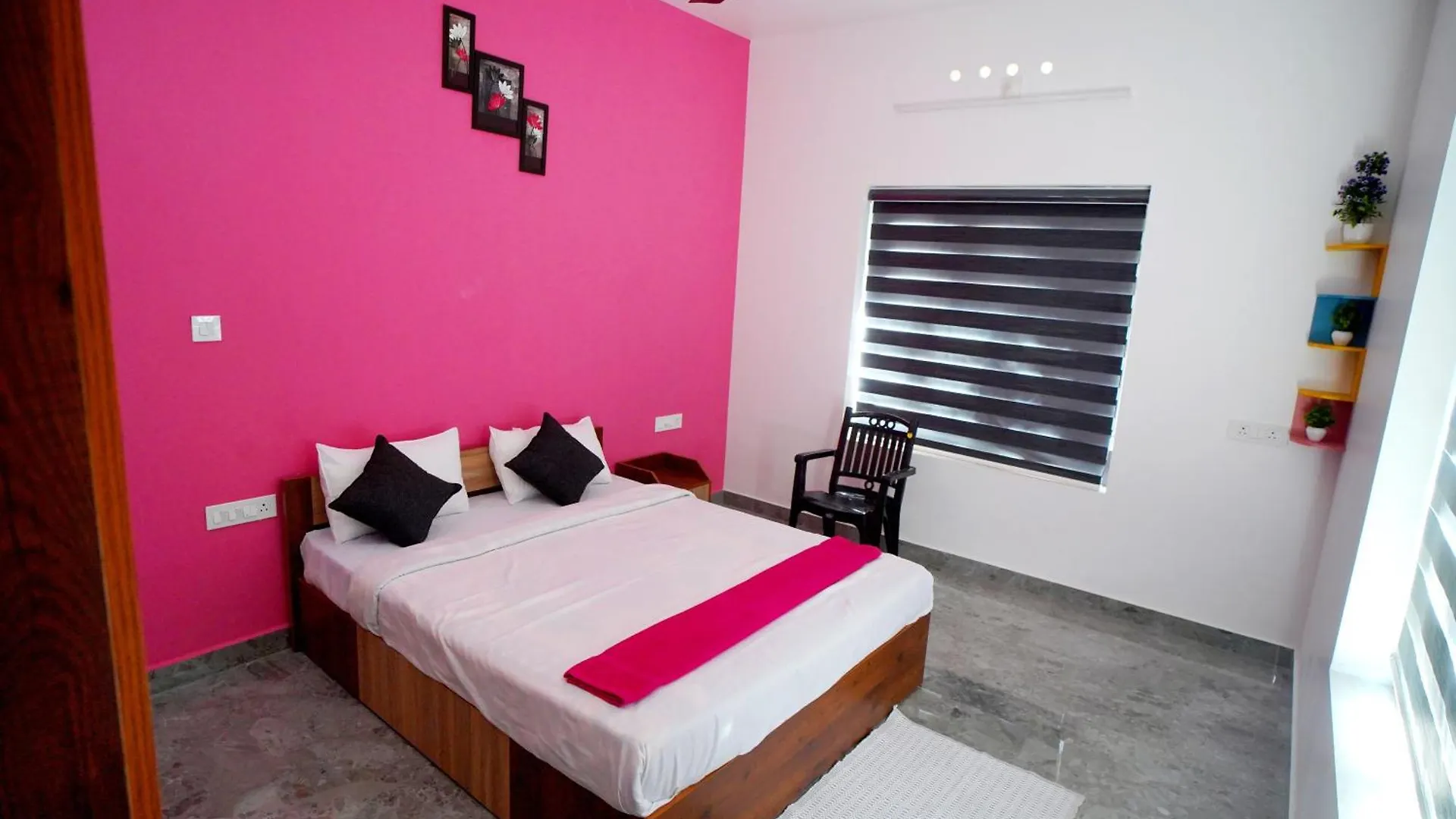 Vaishnavam Double Bedroom Villa 테카디 인도